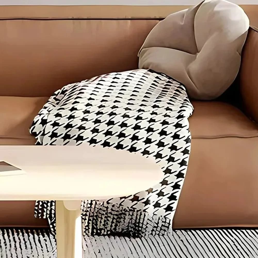 Houndstooth cotton throw — Nordic Line