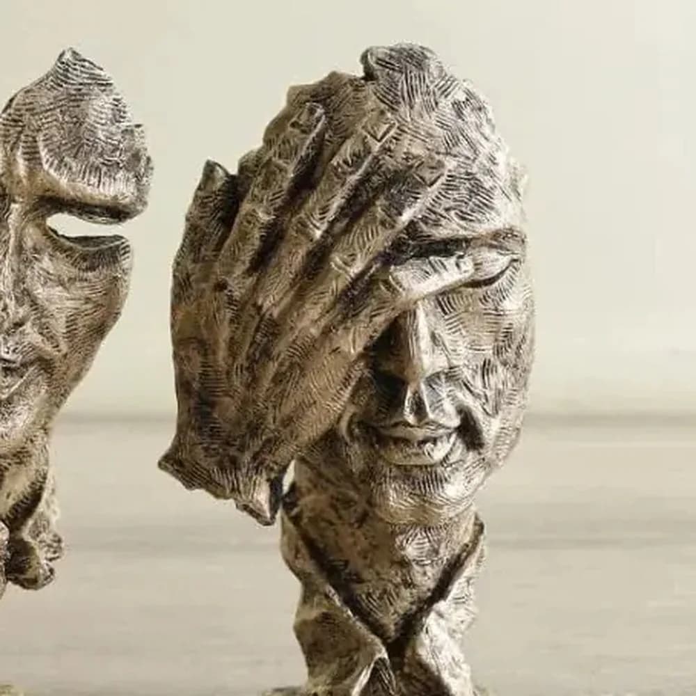 Hush resin face bust — Heritage Edit