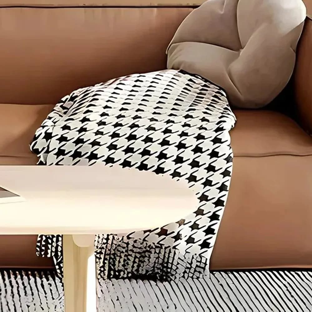 Houndstooth cotton throw