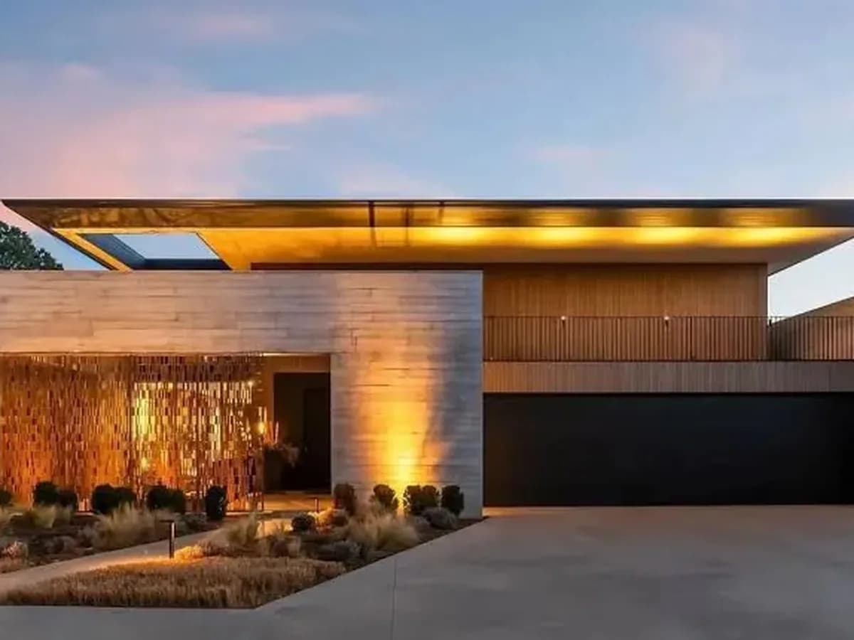 Front elevation — Villa in a gated community in Vijay Nagar